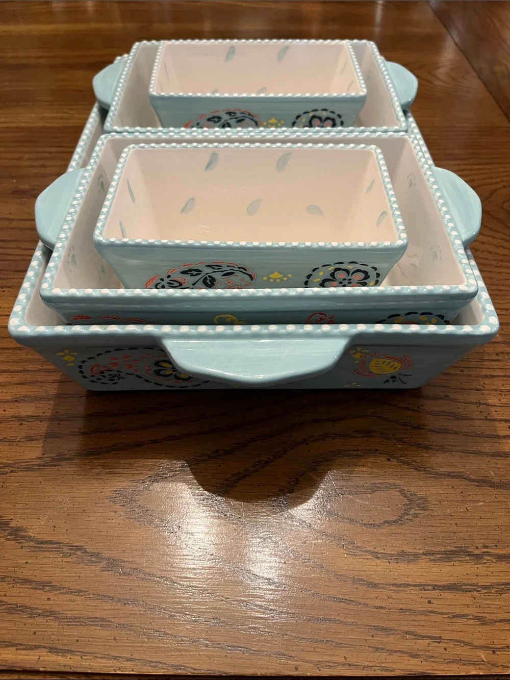 5 piece bakeware set with floral paisley design